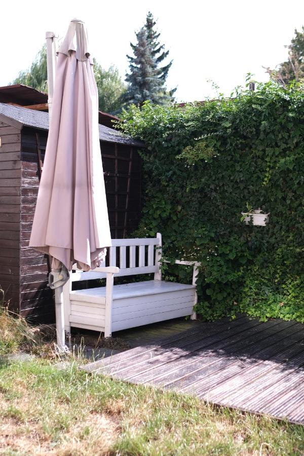 Mieszkanie Z Ogrodkiem Wrocław Exteriör bild